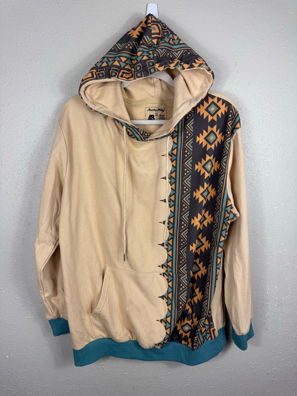 American Bling Aztec Graphic Hoodoe Women’s size Large